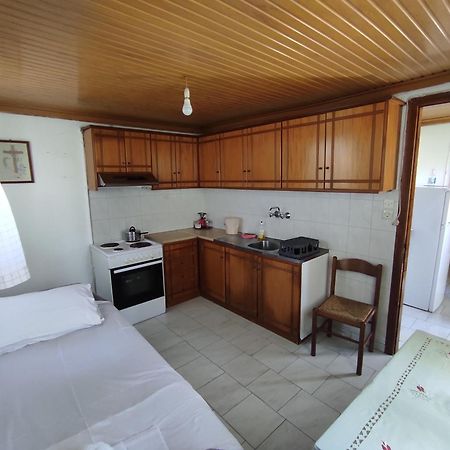 Mitikas Cosy Studio Villa มิทิคาส ภายนอก รูปภาพ